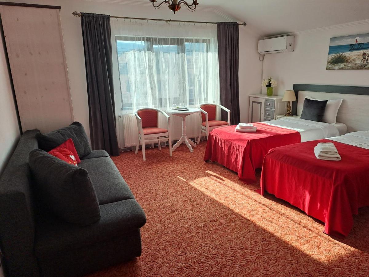 فندق Alexander House ديفا المظهر الخارجي الصورة