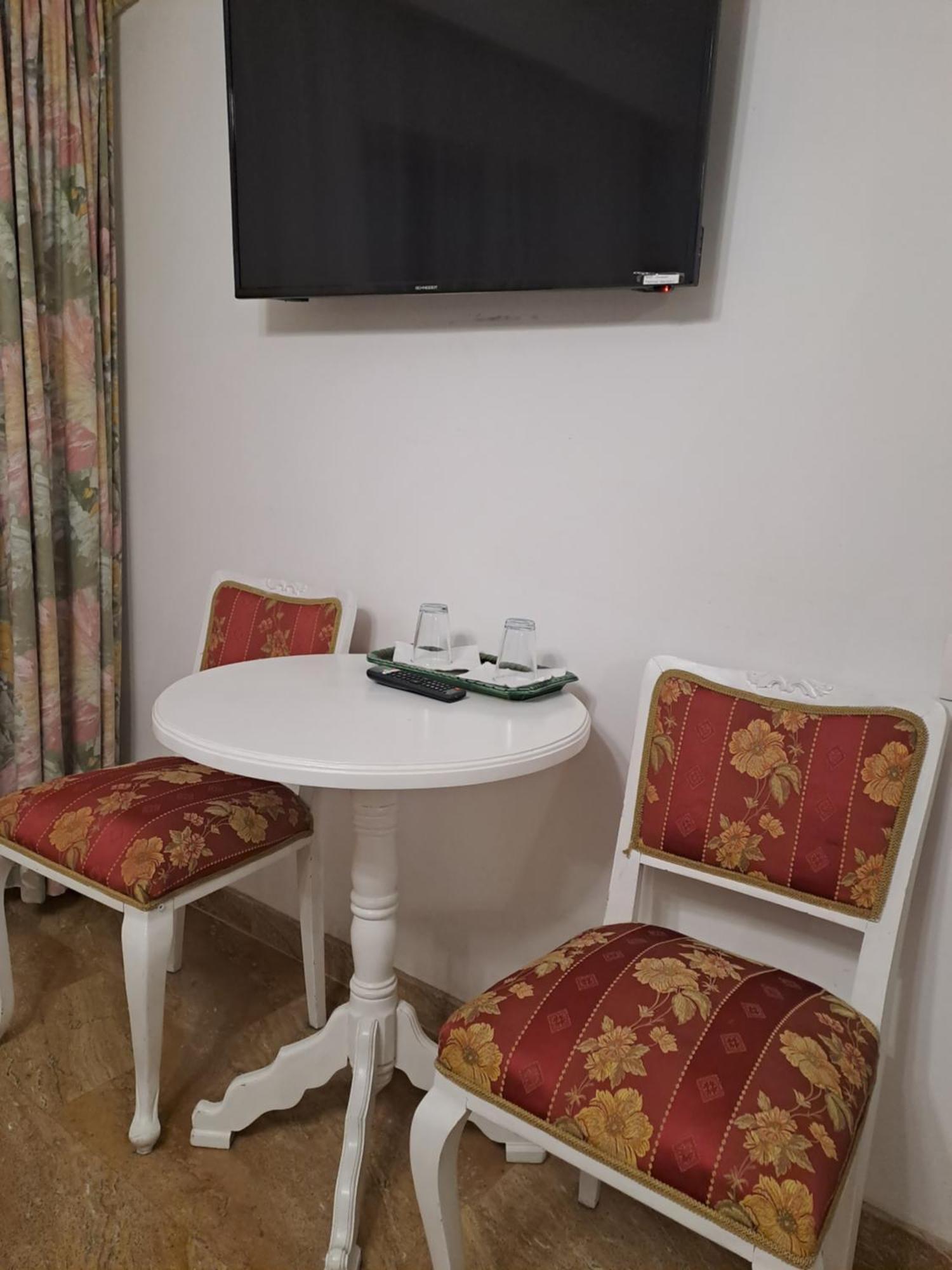 فندق Alexander House ديفا المظهر الخارجي الصورة