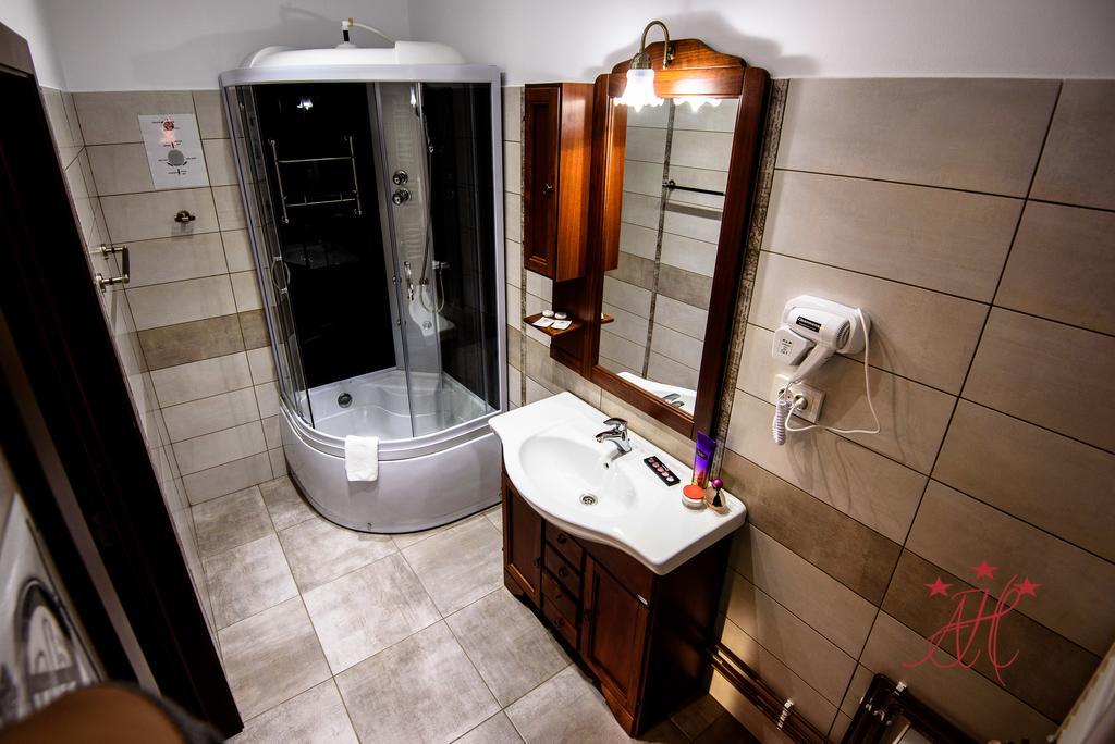 فندق Alexander House ديفا المظهر الخارجي الصورة